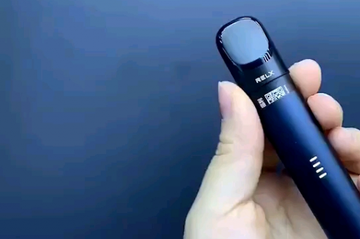 悦刻四代能用五代烟弹吗？深度解析兼容性与使用体验